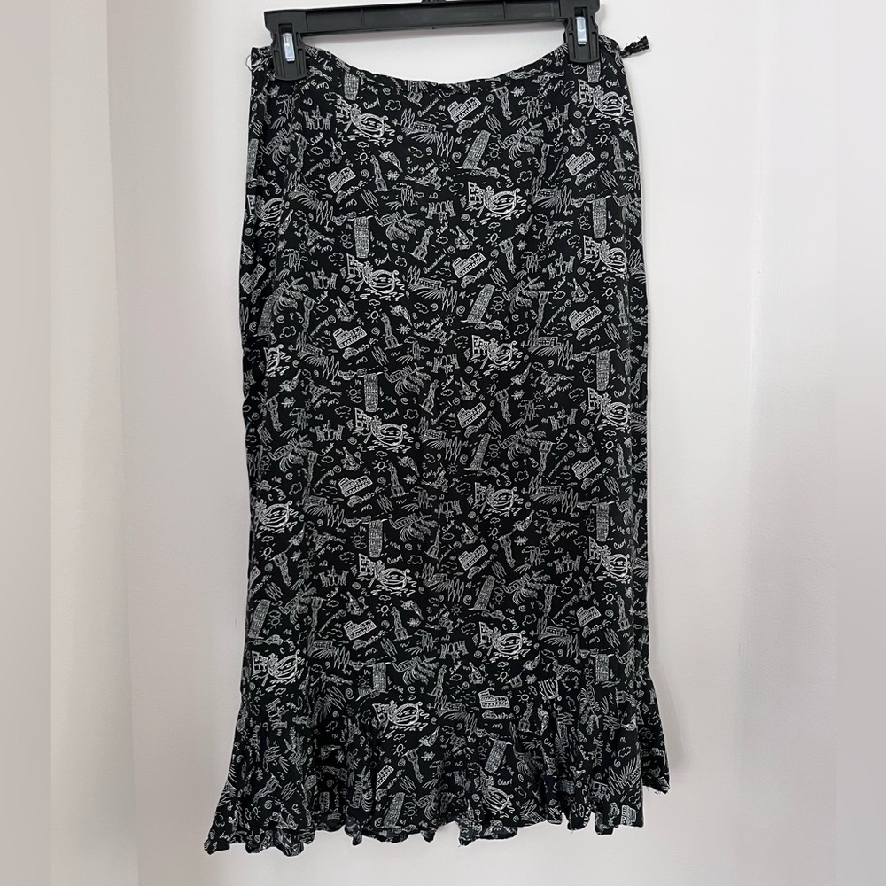 Christopher & Banks Black and White Italian Graphic Midi Skirt